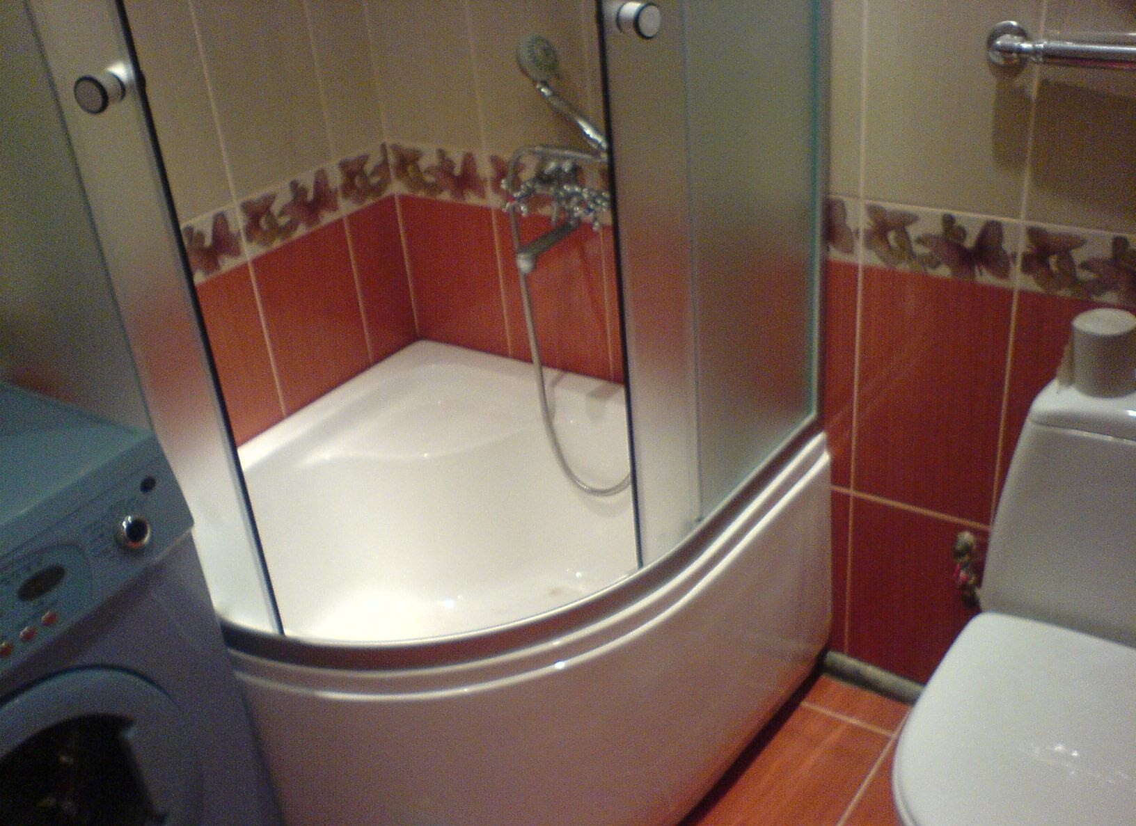 Небольшая Ванная Комната С Душевой Кабиной Фото
