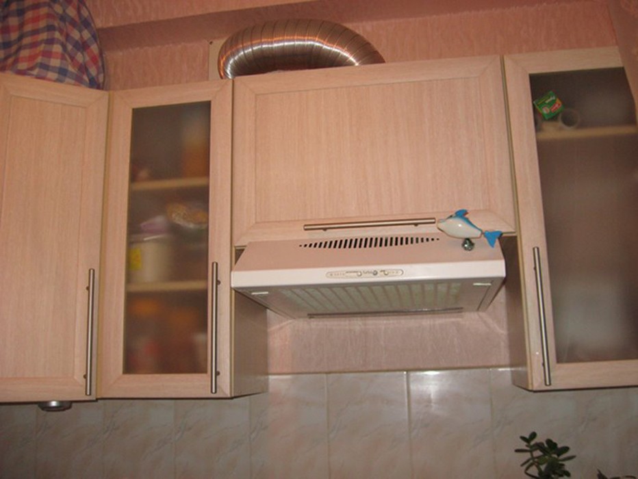 Вытяжка для кухни в шкафу Вытяжка для кухни в шкафу