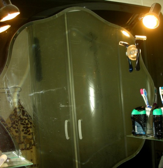 �������