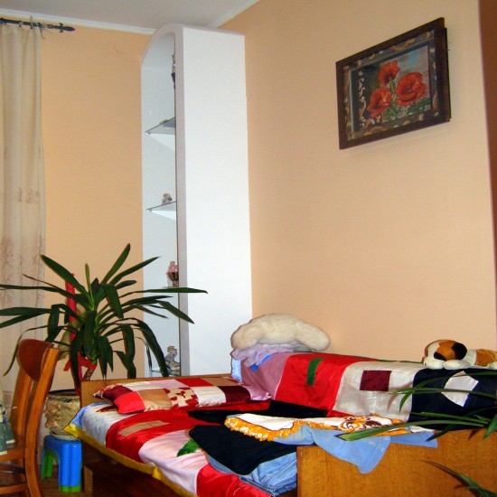 ����-����