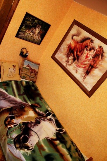 �������