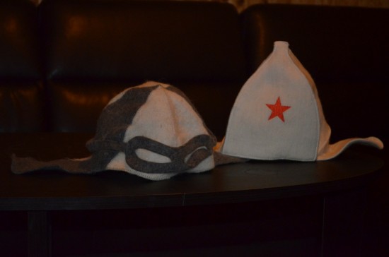 �������