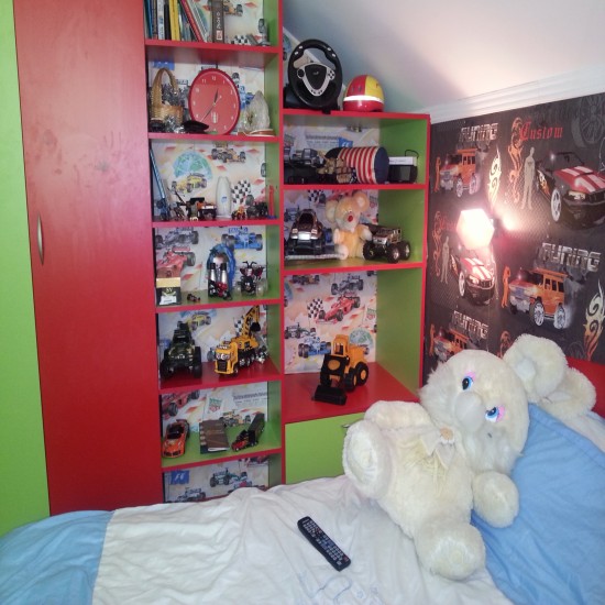 �������