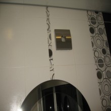 �������