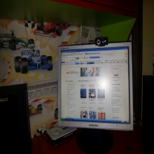 �������